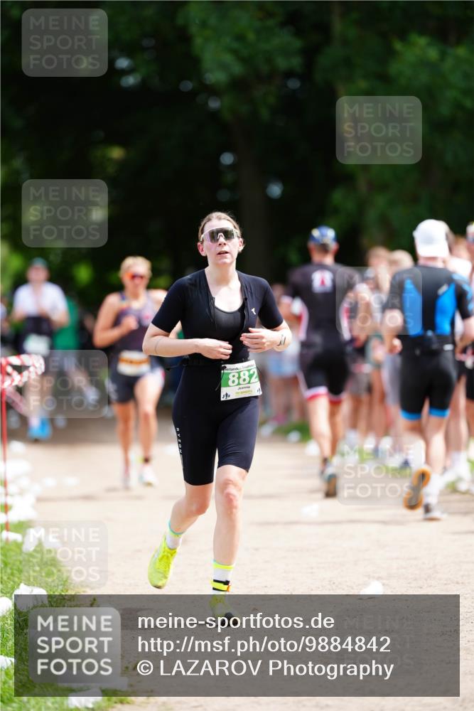 21.06.2026 - 29. Vierlanden-Triathlon LAZAROV Photography http://msf.ph/oto/9884842 21.06.2026 13:06:25 Laufen 882 meine-sportfotos.de