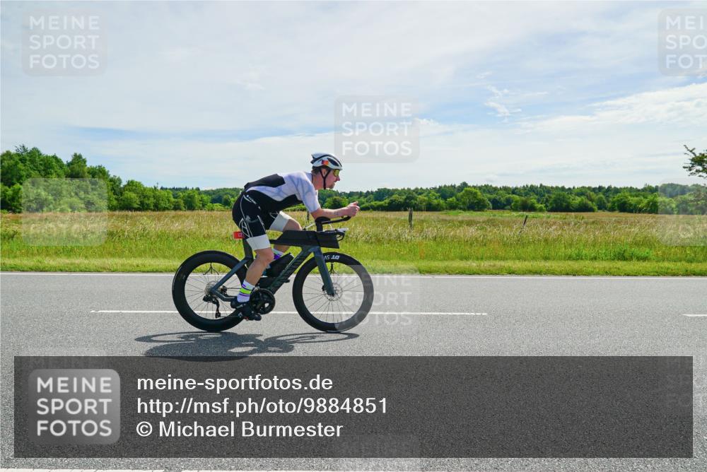 21.06.2026 - Viking Triathlon Michael Burmester http://msf.ph/oto/9884851 21.06.2026 11:27:53 Radfahren 38, 72, 122, 186, 315, 357, 357, 417, 422, 438, 450, 513, 670 meine-sportfotos.de
