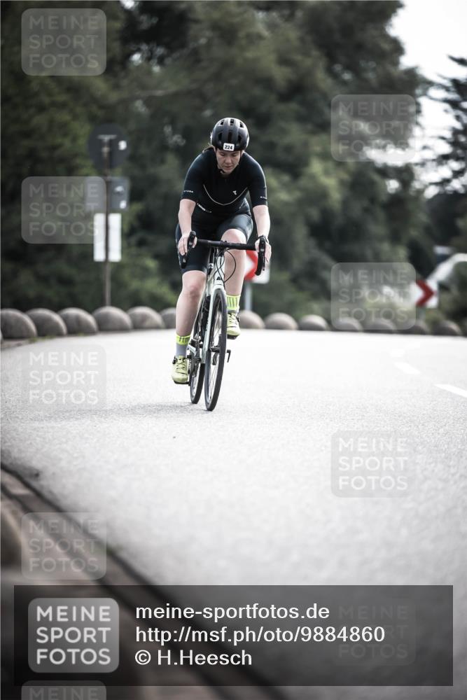 21.06.2026 - 29. Vierlanden-Triathlon H.Heesch http://msf.ph/oto/9884860 21.06.2026 09:19:24 Radfahren 99, 224, 228 meine-sportfotos.de