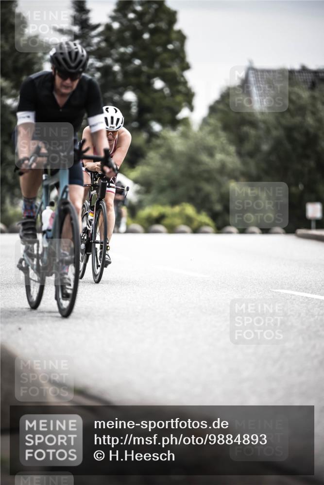 21.06.2026 - 29. Vierlanden-Triathlon H.Heesch http://msf.ph/oto/9884893 21.06.2026 10:36:40 Radfahren 51, 78, 99, 106, 177, 298 meine-sportfotos.de