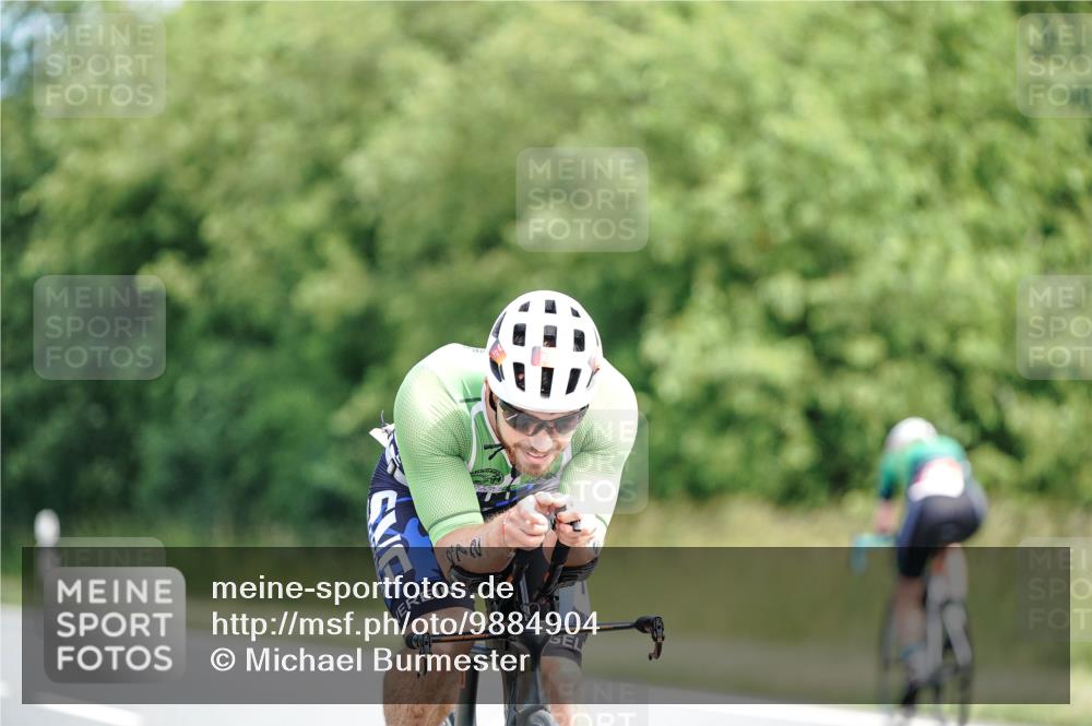 21.06.2026 - Viking Triathlon Michael Burmester http://msf.ph/oto/9884904 21.06.2026 11:20:33 Radfahren 2, 19, 21, 73, 100, 102, 170, 200, 237, 391, 404, 472, 498, 509, 543, 561, 568 meine-sportfotos.de