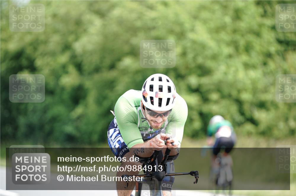 21.06.2026 - Viking Triathlon Michael Burmester http://msf.ph/oto/9884913 21.06.2026 11:20:33 Radfahren 2, 19, 21, 73, 100, 102, 170, 200, 237, 391, 404, 472, 498, 509, 543, 561, 568 meine-sportfotos.de