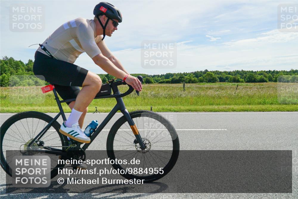 21.06.2026 - Viking Triathlon Michael Burmester http://msf.ph/oto/9884955 21.06.2026 11:29:19 Radfahren 253, 286, 359, 375, 459, 552, 616, 619, 631, 631, 660 meine-sportfotos.de