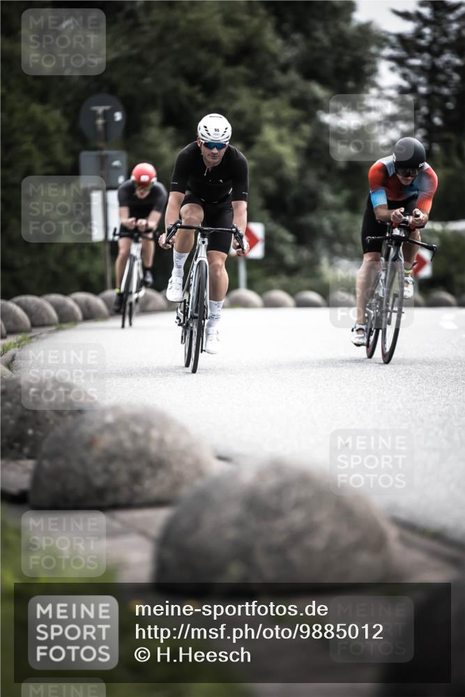 21.06.2026 - 29. Vierlanden-Triathlon H.Heesch http://msf.ph/oto/9885012 21.06.2026 10:36:48 Radfahren 55, 78, 99, 128, 197, 264, 292 meine-sportfotos.de