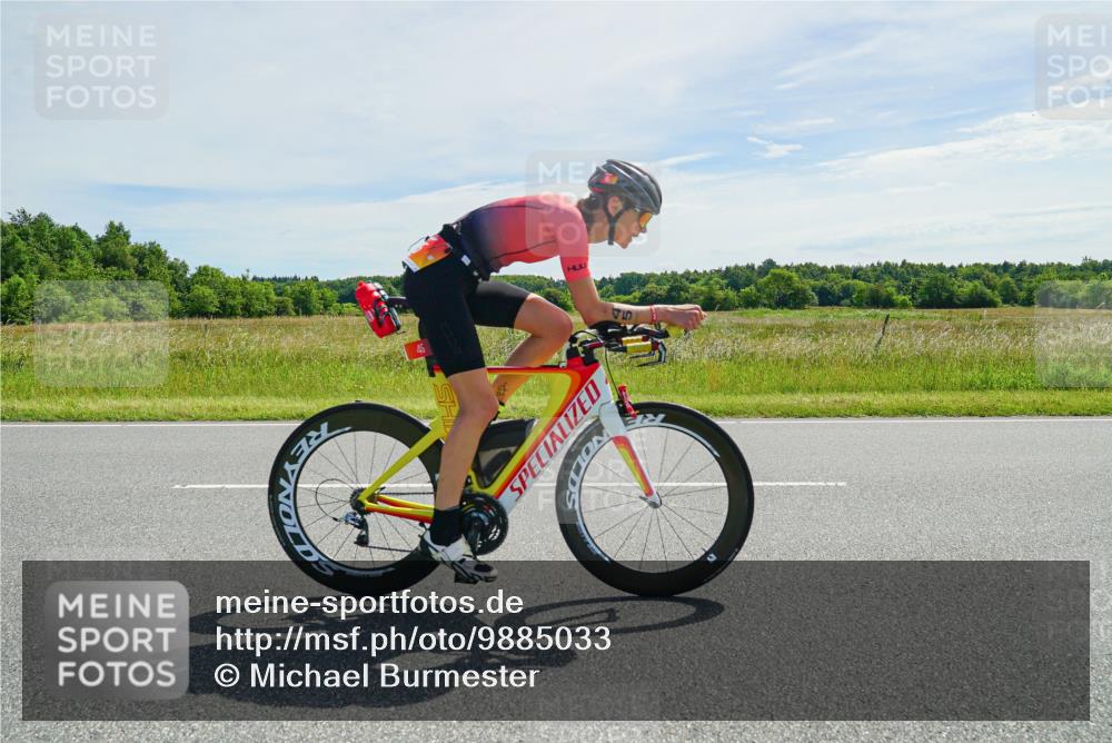 21.06.2026 - Viking Triathlon Michael Burmester http://msf.ph/oto/9885033 21.06.2026 11:30:05 Radfahren 27, 34, 45, 125, 127, 167, 188, 220, 300, 327, 333, 340, 356, 464, 519, 601, 610, 615, 646, 656, 663 meine-sportfotos.de
