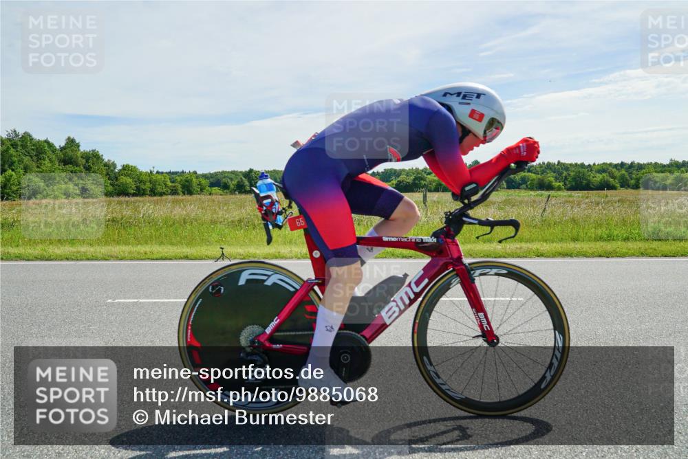 21.06.2026 - Viking Triathlon Michael Burmester http://msf.ph/oto/9885068 21.06.2026 11:30:10 Radfahren 27, 34, 45, 125, 127, 167, 188, 300, 327, 333, 340, 610, 615, 646, 647, 656, 663 meine-sportfotos.de