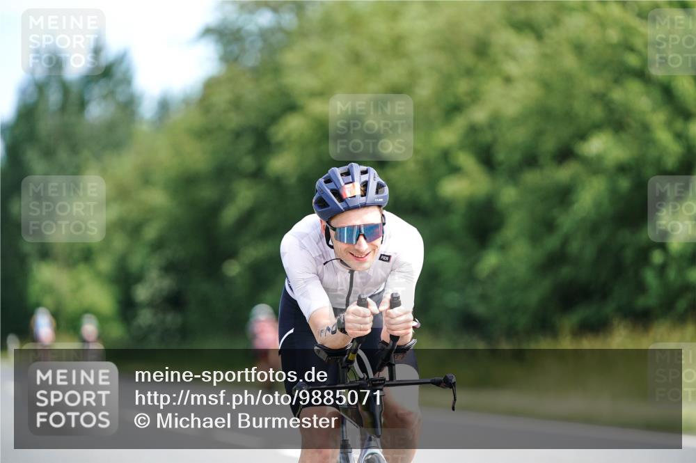 21.06.2026 - Viking Triathlon Michael Burmester http://msf.ph/oto/9885071 21.06.2026 11:20:43 Radfahren 7, 100, 102, 170, 200, 237, 342, 404, 498, 517, 561, 568 meine-sportfotos.de