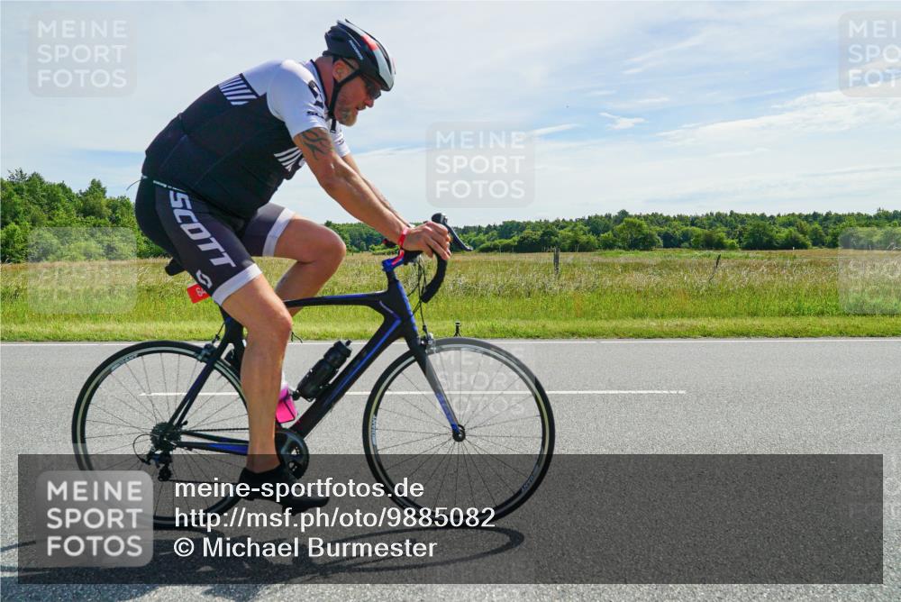21.06.2026 - Viking Triathlon Michael Burmester http://msf.ph/oto/9885082 21.06.2026 11:30:20 Radfahren 27, 127, 333, 405, 610, 646, 647, 647 meine-sportfotos.de