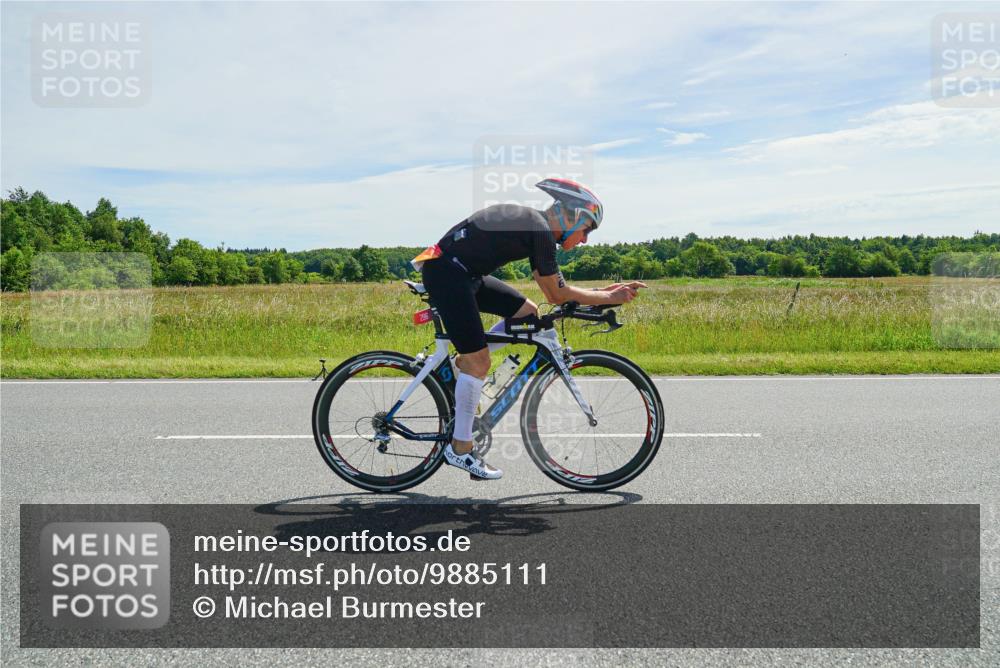21.06.2026 - Viking Triathlon Michael Burmester http://msf.ph/oto/9885111 21.06.2026 11:30:45 Radfahren 152, 152, 175, 229, 296, 393, 410 meine-sportfotos.de