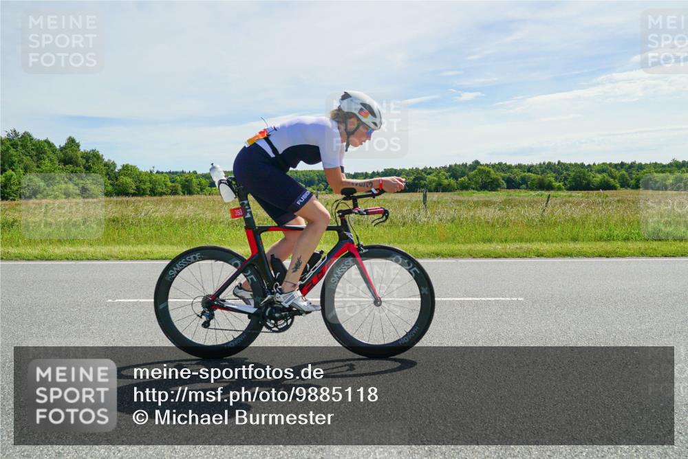 21.06.2026 - Viking Triathlon Michael Burmester http://msf.ph/oto/9885118 21.06.2026 11:30:59 Radfahren 104, 152, 393, 410, 492 meine-sportfotos.de