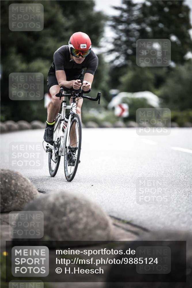 21.06.2026 - 29. Vierlanden-Triathlon H.Heesch http://msf.ph/oto/9885124 21.06.2026 10:36:50 Radfahren 55, 128, 197, 264, 292 meine-sportfotos.de