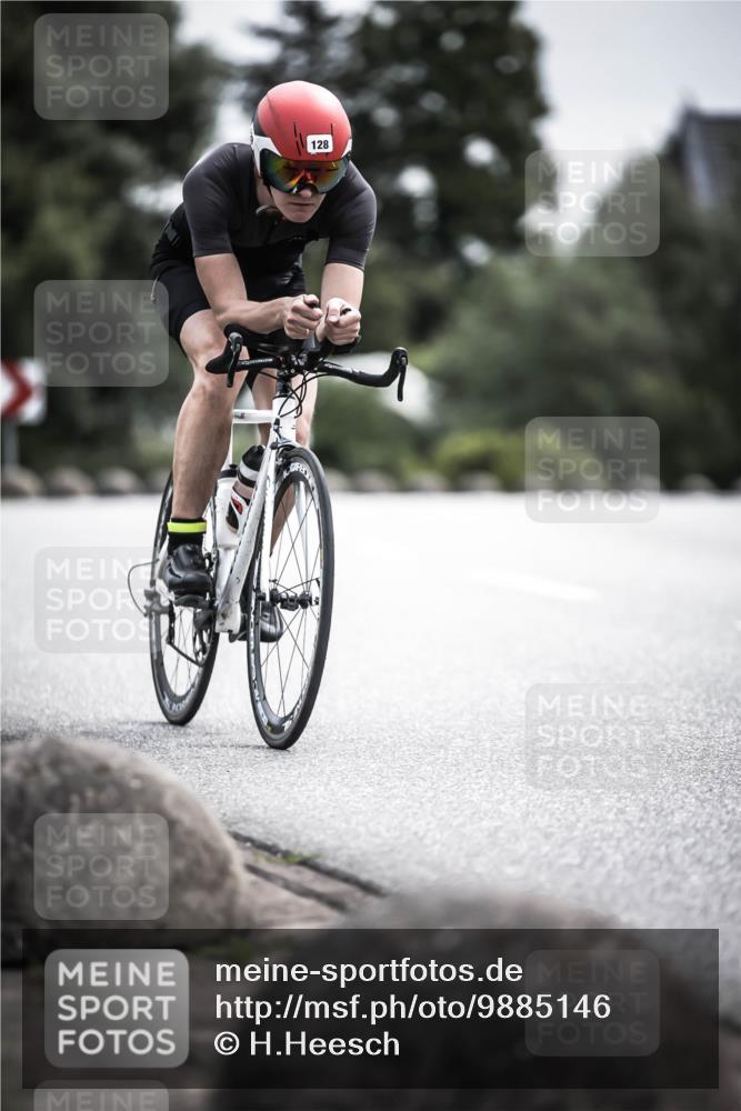 21.06.2026 - 29. Vierlanden-Triathlon H.Heesch http://msf.ph/oto/9885146 21.06.2026 10:36:50 Radfahren 55, 128, 197, 264, 292 meine-sportfotos.de