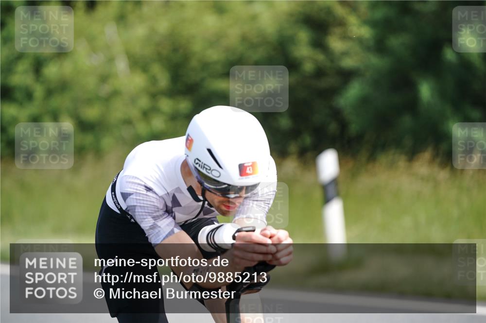 21.06.2026 - Viking Triathlon Michael Burmester http://msf.ph/oto/9885213 21.06.2026 11:21:30 Radfahren 24, 40, 43, 51, 76, 76, 82, 171, 203, 285, 298, 328, 365, 427, 433, 640, 648 meine-sportfotos.de