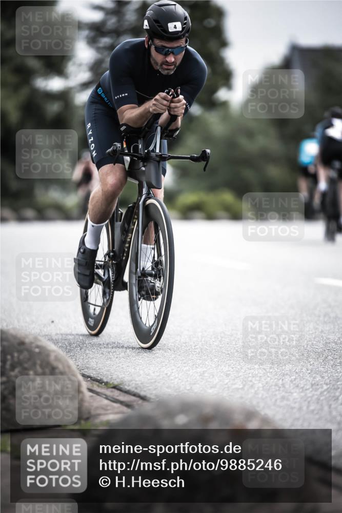 21.06.2026 - 29. Vierlanden-Triathlon H.Heesch http://msf.ph/oto/9885246 21.06.2026 10:37:03 Radfahren 4, 40, 354, 500 meine-sportfotos.de