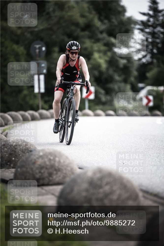 21.06.2026 - 29. Vierlanden-Triathlon H.Heesch http://msf.ph/oto/9885272 21.06.2026 10:37:08 Radfahren 7, 40, 61, 500 meine-sportfotos.de