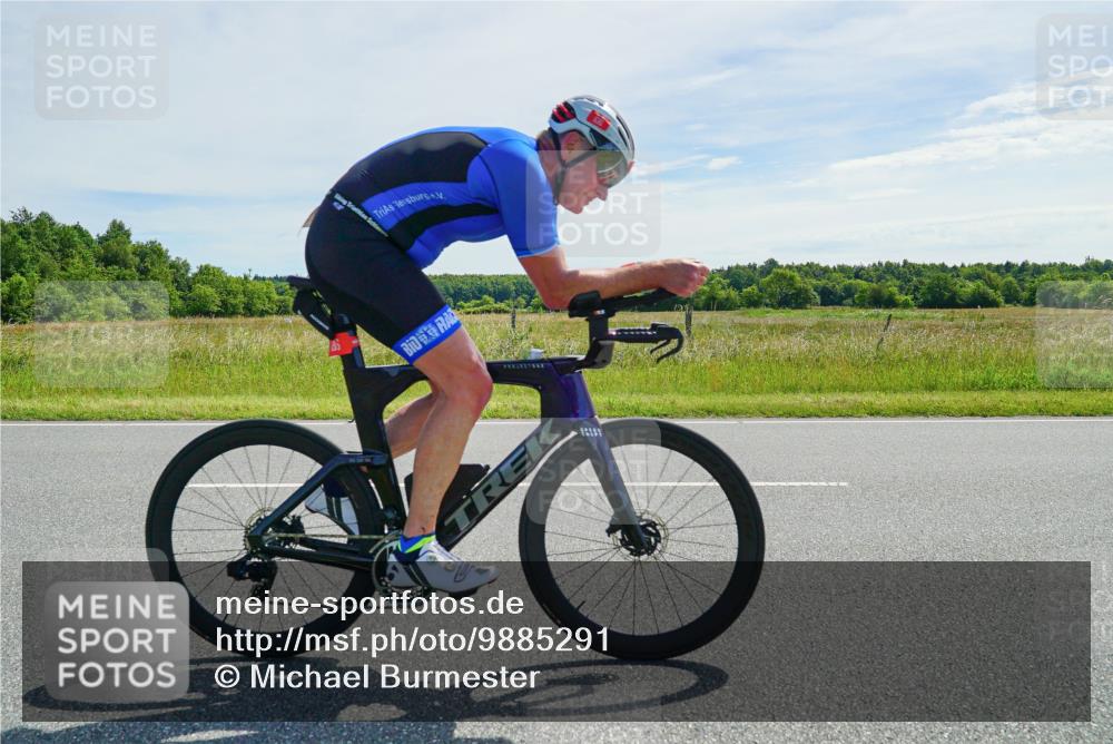 21.06.2026 - Viking Triathlon Michael Burmester http://msf.ph/oto/9885291 21.06.2026 11:32:46 Radfahren 33, 71, 114, 151, 233, 248, 392, 398, 414, 415, 447, 550, 627, 627, 636, 637, 641, 666 meine-sportfotos.de