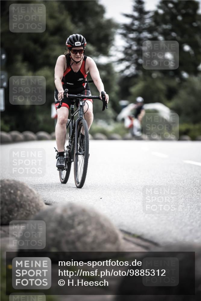 21.06.2026 - 29. Vierlanden-Triathlon H.Heesch http://msf.ph/oto/9885312 21.06.2026 10:37:09 Radfahren 7, 40, 61, 500 meine-sportfotos.de