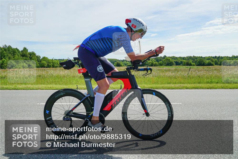 21.06.2026 - Viking Triathlon Michael Burmester http://msf.ph/oto/9885319 21.06.2026 11:32:54 Radfahren 71, 107, 137, 151, 233, 243, 248, 398, 414, 415, 550, 574, 627, 636, 637, 641 meine-sportfotos.de