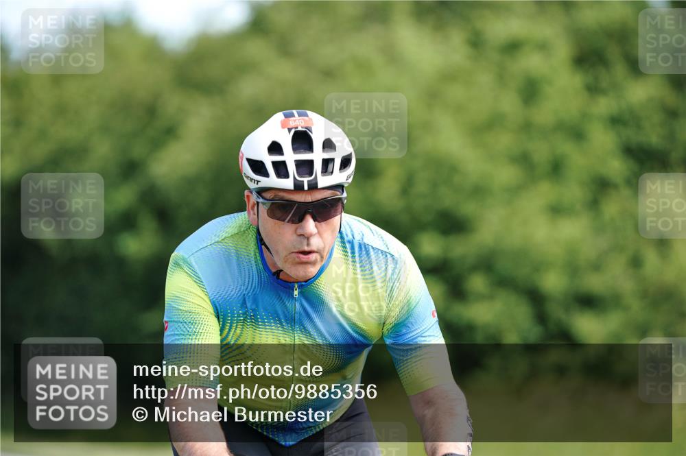 21.06.2026 - Viking Triathlon Michael Burmester http://msf.ph/oto/9885356 21.06.2026 11:21:46 Radfahren 24, 26, 51, 76, 92, 171, 178, 194, 205, 269, 298, 328, 640, 652 meine-sportfotos.de