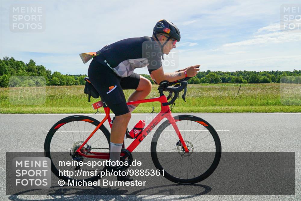 21.06.2026 - Viking Triathlon Michael Burmester http://msf.ph/oto/9885361 21.06.2026 11:33:11 Radfahren 69, 85, 107, 137, 243, 265, 274, 377, 421, 423, 452, 497, 516, 574 meine-sportfotos.de