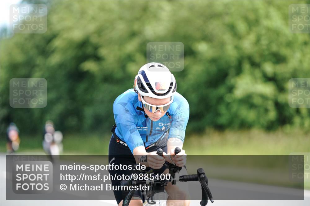 21.06.2026 - Viking Triathlon Michael Burmester http://msf.ph/oto/9885400 21.06.2026 11:21:57 Radfahren 26, 92, 178, 194, 205, 269, 603, 652 meine-sportfotos.de