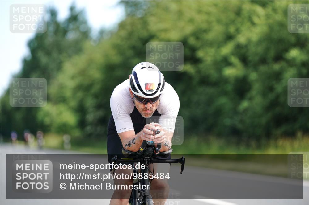 21.06.2026 - Viking Triathlon Michael Burmester http://msf.ph/oto/9885484 21.06.2026 11:22:05 Radfahren 92, 178, 194, 205, 385, 603, 652 meine-sportfotos.de