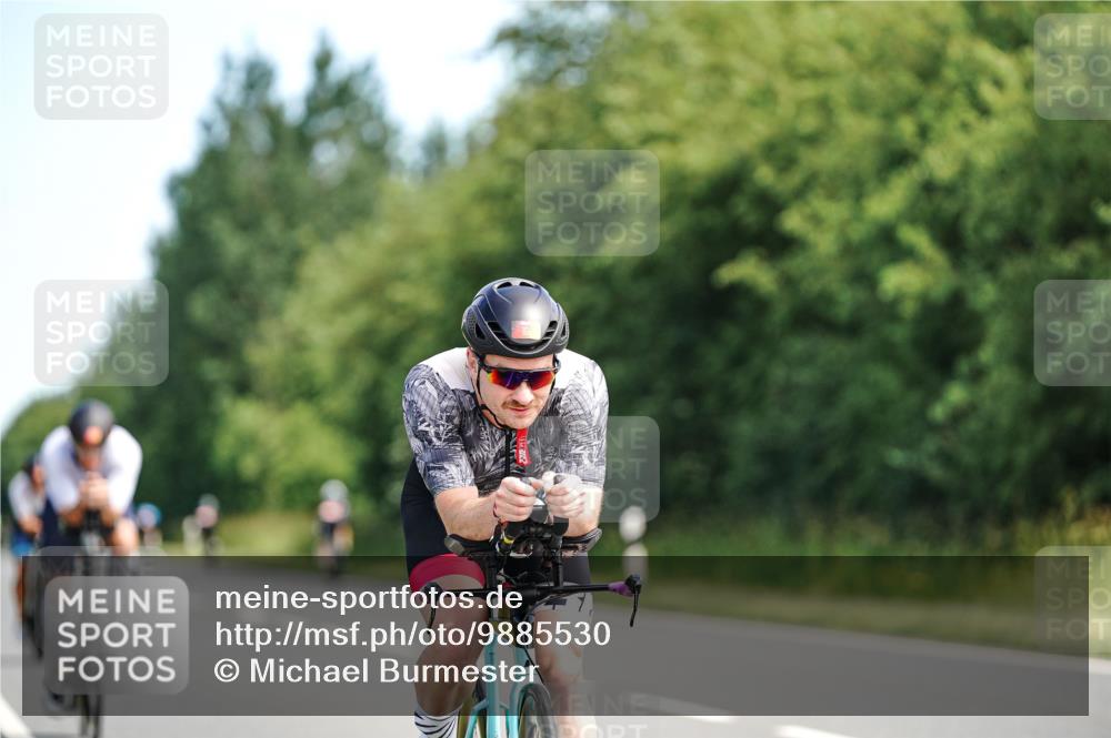 21.06.2026 - Viking Triathlon Michael Burmester http://msf.ph/oto/9885530 21.06.2026 11:22:34 Radfahren 136, 161, 174, 272, 272, 337, 475, 512, 564, 603, 621 meine-sportfotos.de