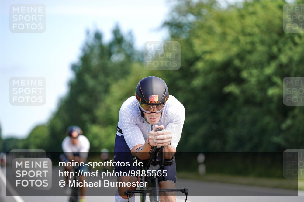 21.06.2026 - Viking Triathlon Michael Burmester http://msf.ph/oto/9885565 21.06.2026 11:22:35 Radfahren 136, 161, 174, 272, 272, 337, 475, 512, 564, 603, 621 meine-sportfotos.de
