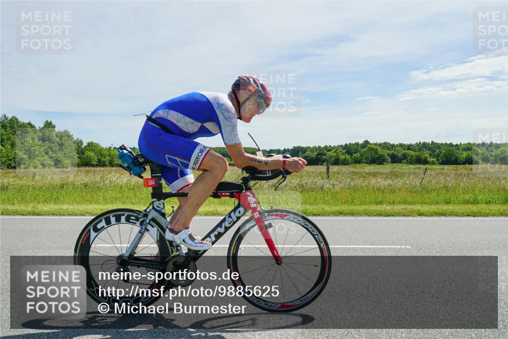 21.06.2026 - Viking Triathlon Michael Burmester http://msf.ph/oto/9885625 21.06.2026 11:36:31 Radfahren 42, 42, 232, 372, 388, 440, 529, 536, 537, 551, 576, 602 meine-sportfotos.de