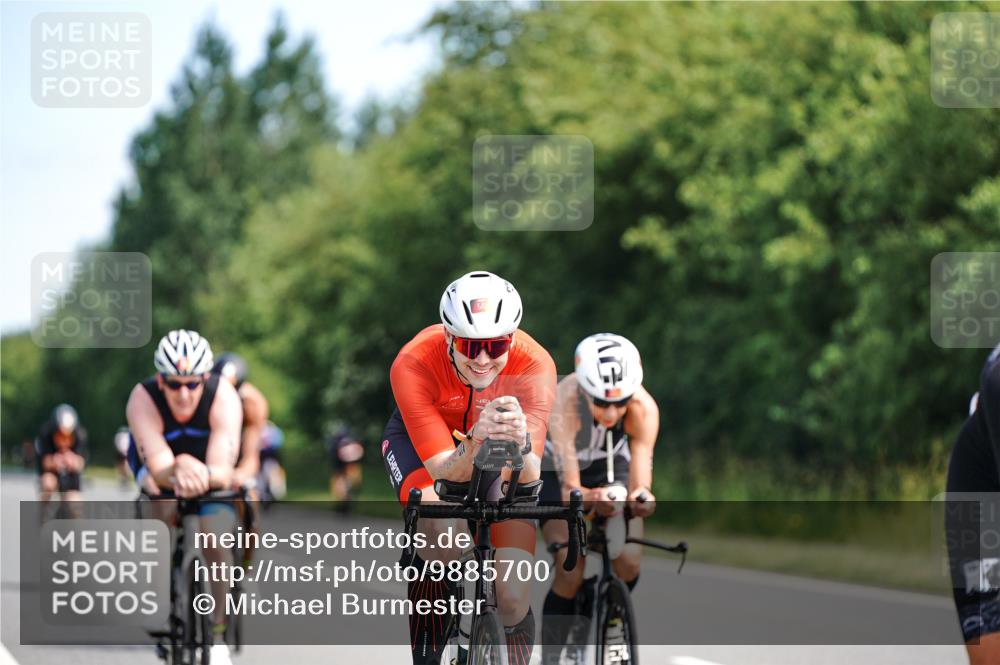 21.06.2026 - Viking Triathlon Michael Burmester http://msf.ph/oto/9885700 21.06.2026 11:24:43 Radfahren 55, 55, 64, 68, 117, 182, 199, 255, 267, 386, 397, 413, 490, 502, 545, 612, 634 meine-sportfotos.de