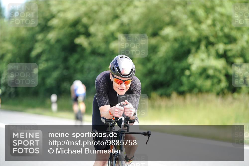 21.06.2026 - Viking Triathlon Michael Burmester http://msf.ph/oto/9885758 21.06.2026 11:24:47 Radfahren 55, 55, 64, 68, 117, 182, 199, 255, 267, 386, 397, 413, 413, 502, 515, 545, 612, 634 meine-sportfotos.de