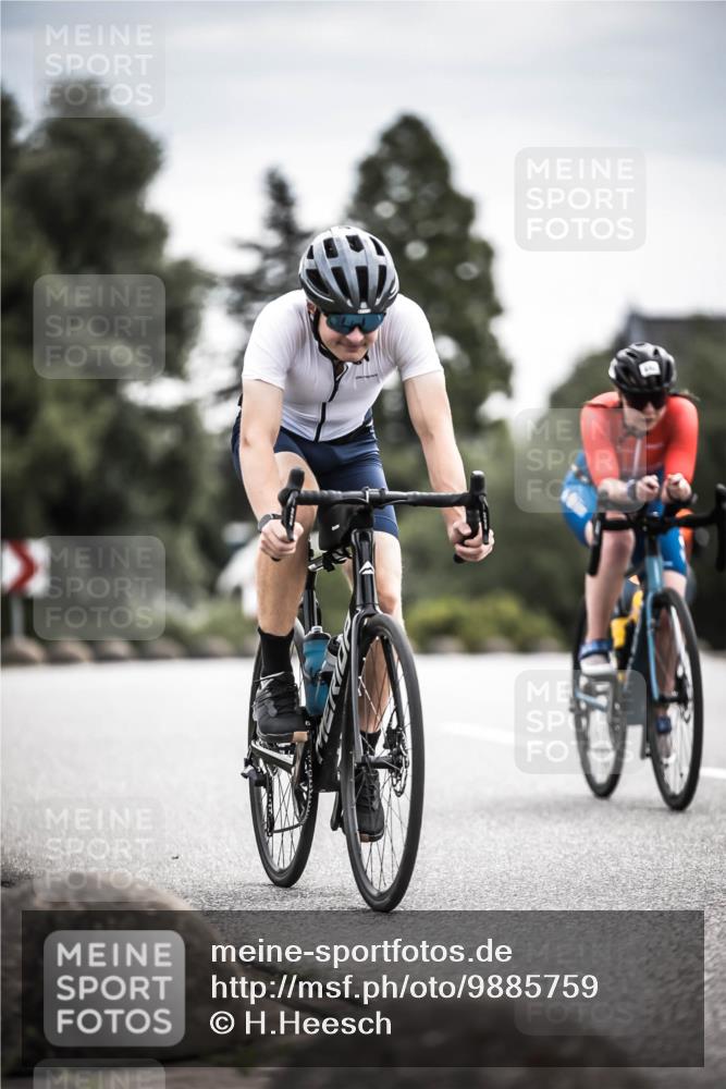 21.06.2026 - 29. Vierlanden-Triathlon H.Heesch http://msf.ph/oto/9885759 21.06.2026 10:37:50 Radfahren 20, 35, 67, 233, 303, 336, 429, 437 meine-sportfotos.de