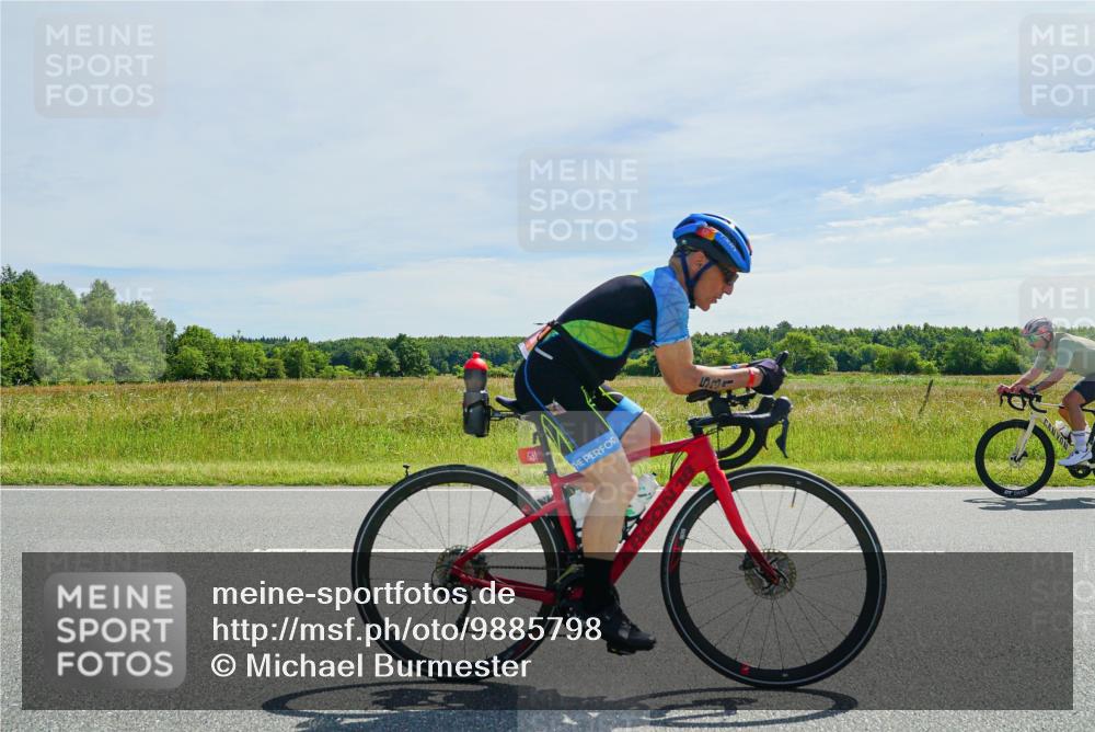 21.06.2026 - Viking Triathlon Michael Burmester http://msf.ph/oto/9885798 21.06.2026 11:38:55 Radfahren 100, 102, 105, 164, 171, 268, 276, 306, 326, 531, 563, 605, 606, 617, 638, 648 meine-sportfotos.de