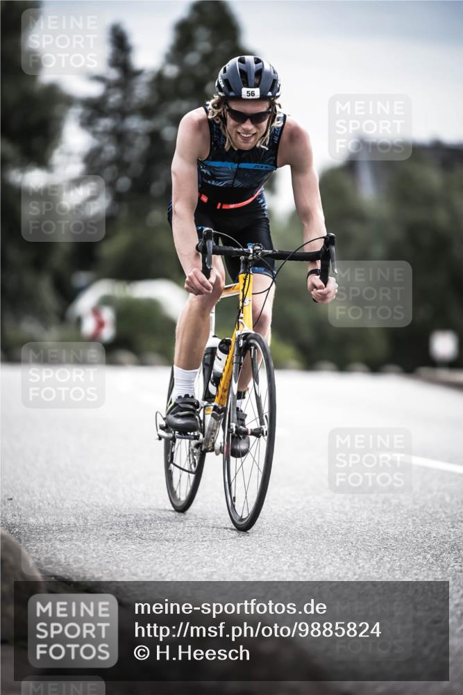 21.06.2026 - 29. Vierlanden-Triathlon H.Heesch http://msf.ph/oto/9885824 21.06.2026 10:38:47 Radfahren 56, 82 meine-sportfotos.de