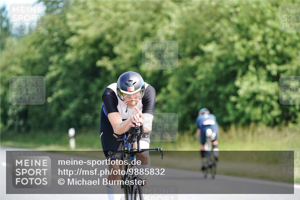 21.06.2026 - Viking Triathlon Michael Burmester http://msf.ph/oto/9885832 21.06.2026 11:25:16 Radfahren 20, 59, 81, 81, 83, 106, 113, 132, 160, 160, 224, 491, 502, 504 meine-sportfotos.de