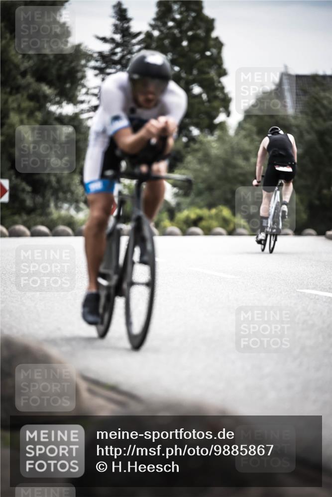 21.06.2026 - 29. Vierlanden-Triathlon H.Heesch http://msf.ph/oto/9885867 21.06.2026 10:38:56 Radfahren 175, 225 meine-sportfotos.de