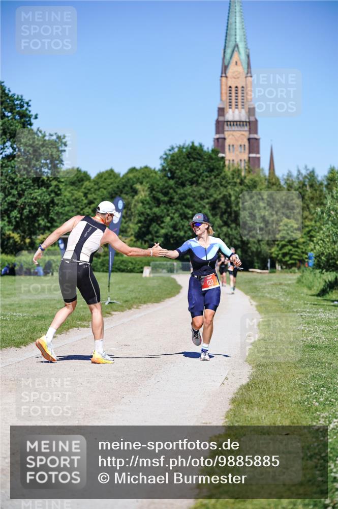 21.06.2026 - Viking Triathlon Michael Burmester http://msf.ph/oto/9885885 21.06.2026 16:10:56 Radfahren  meine-sportfotos.de