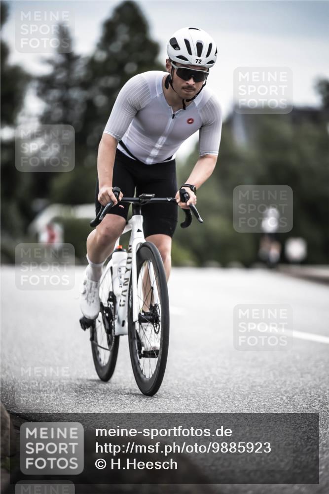 21.06.2026 - 29. Vierlanden-Triathlon H.Heesch http://msf.ph/oto/9885923 21.06.2026 10:39:09 Radfahren 72, 181 meine-sportfotos.de