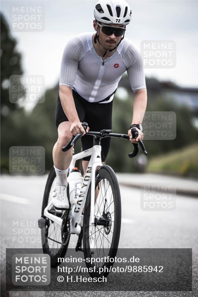 21.06.2026 - 29. Vierlanden-Triathlon H.Heesch http://msf.ph/oto/9885942 21.06.2026 10:39:09 Radfahren 72, 181 meine-sportfotos.de