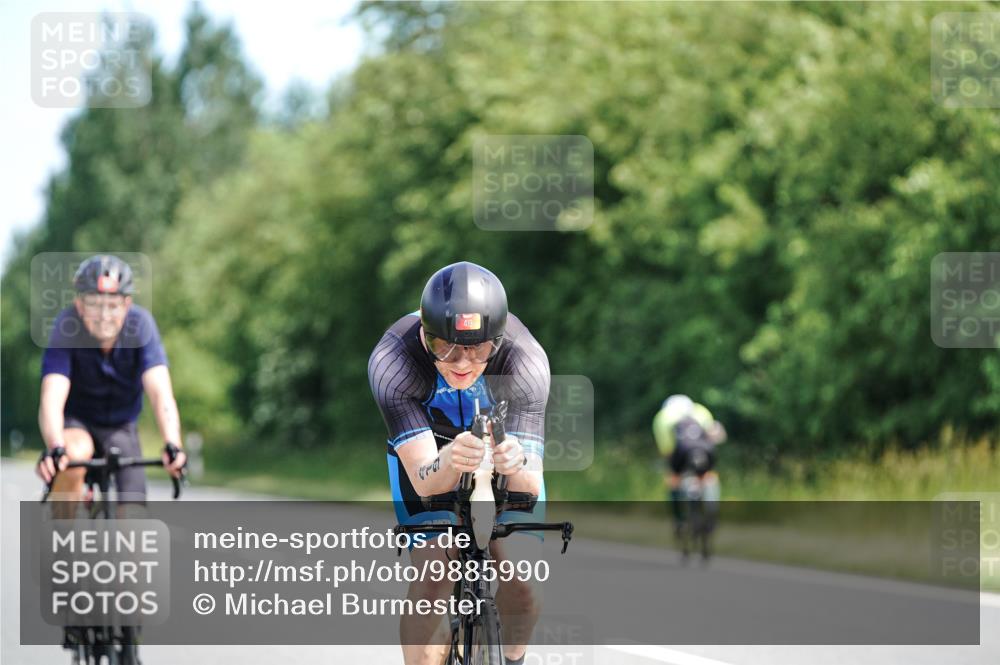 21.06.2026 - Viking Triathlon Michael Burmester http://msf.ph/oto/9885990 21.06.2026 11:25:50 Radfahren 86, 119, 133, 169, 176, 189, 264, 280, 309, 309, 401, 419, 426, 456, 474, 526, 527, 645, 664 meine-sportfotos.de