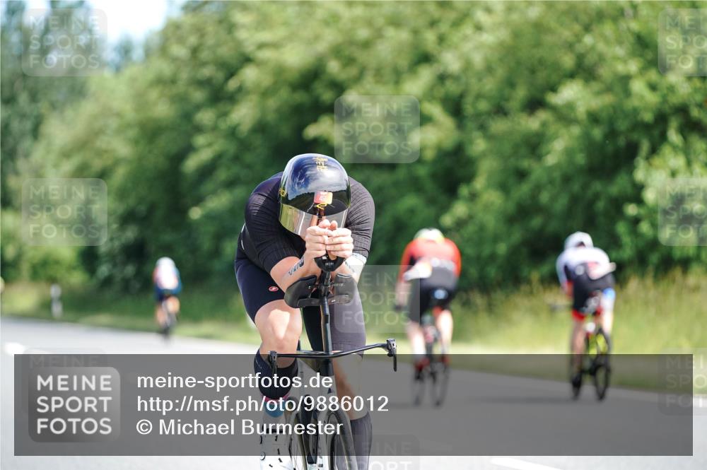 21.06.2026 - Viking Triathlon Michael Burmester http://msf.ph/oto/9886012 21.06.2026 11:26:00 Radfahren 52, 58, 86, 133, 165, 169, 189, 190, 280, 309, 316, 456, 474, 526, 527, 645, 664 meine-sportfotos.de