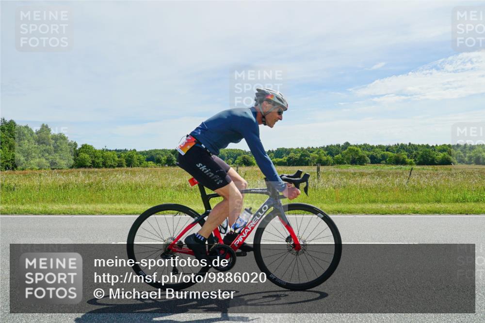 21.06.2026 - Viking Triathlon Michael Burmester http://msf.ph/oto/9886020 21.06.2026 11:42:33 Radfahren 116, 118, 172, 331, 556, 645, 661 meine-sportfotos.de