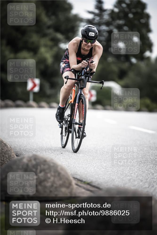 21.06.2026 - 29. Vierlanden-Triathlon H.Heesch http://msf.ph/oto/9886025 21.06.2026 10:39:37 Radfahren 23, 30, 198, 274, 277 meine-sportfotos.de