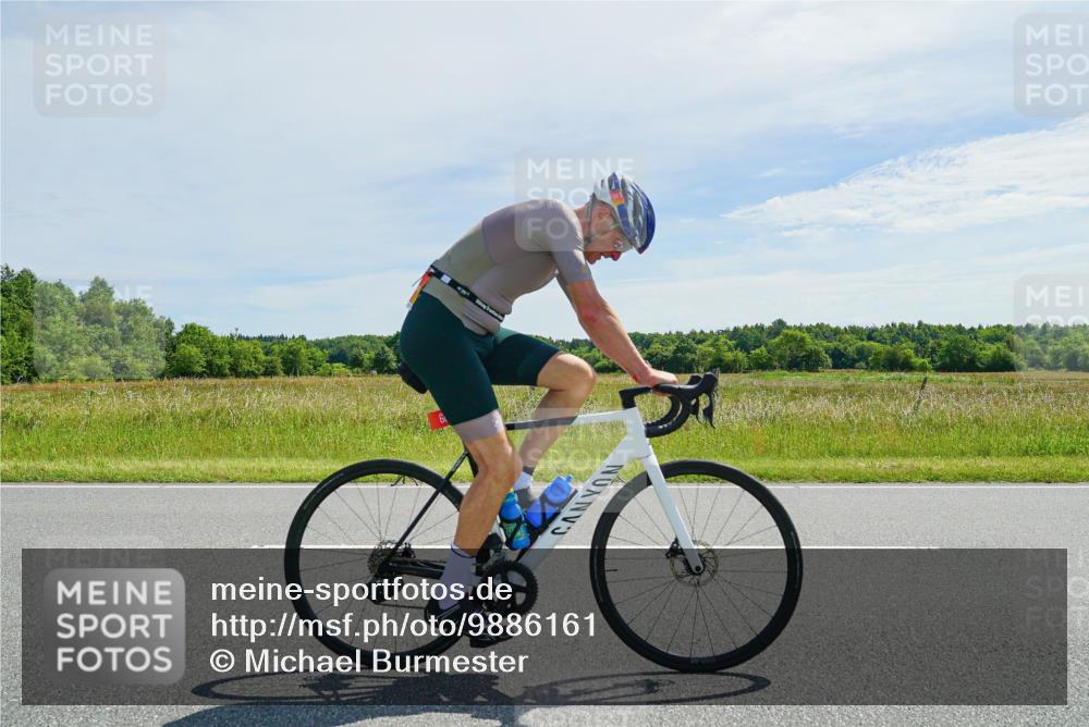 21.06.2026 - Viking Triathlon Michael Burmester http://msf.ph/oto/9886161 21.06.2026 11:45:58 Radfahren 60, 111, 186, 186, 212, 227, 227, 245, 495, 532, 532, 541, 562 meine-sportfotos.de