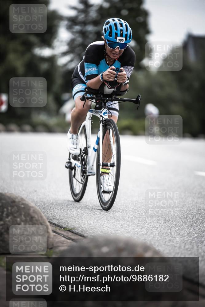 21.06.2026 - 29. Vierlanden-Triathlon H.Heesch http://msf.ph/oto/9886182 21.06.2026 10:39:59 Radfahren 154, 300 meine-sportfotos.de