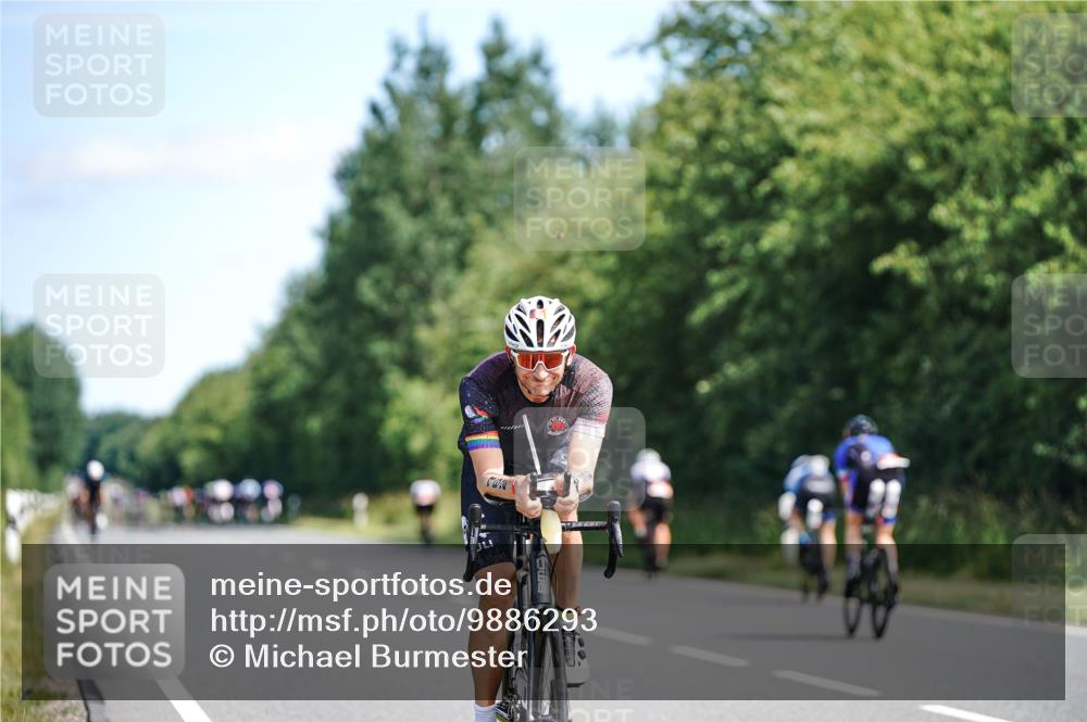 21.06.2026 - Viking Triathlon Michael Burmester http://msf.ph/oto/9886293 21.06.2026 11:26:35 Radfahren 77, 99, 141, 141, 387, 429, 442, 462, 560, 653 meine-sportfotos.de