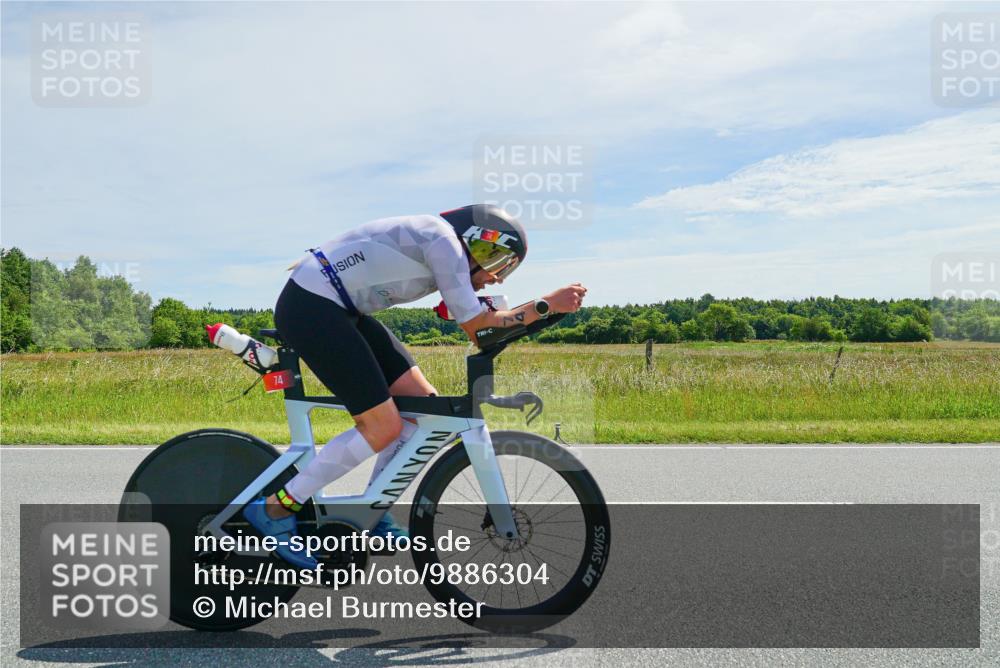 21.06.2026 - Viking Triathlon Michael Burmester http://msf.ph/oto/9886304 21.06.2026 11:47:40 Radfahren 24, 65, 74, 115, 115, 185, 220, 270, 356, 378, 416, 450, 464, 483, 483, 569, 578 meine-sportfotos.de