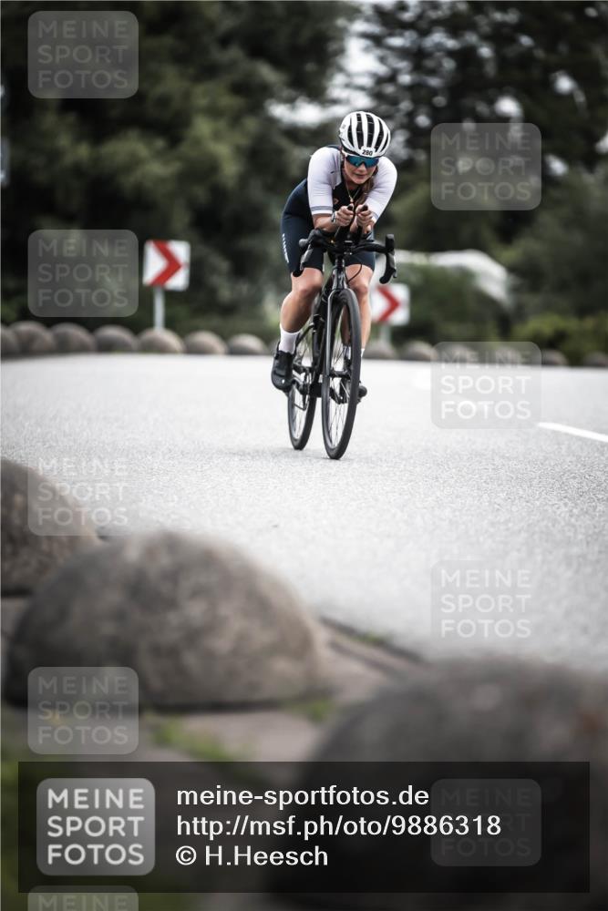 21.06.2026 - 29. Vierlanden-Triathlon H.Heesch http://msf.ph/oto/9886318 21.06.2026 10:40:39 Radfahren 151, 280 meine-sportfotos.de