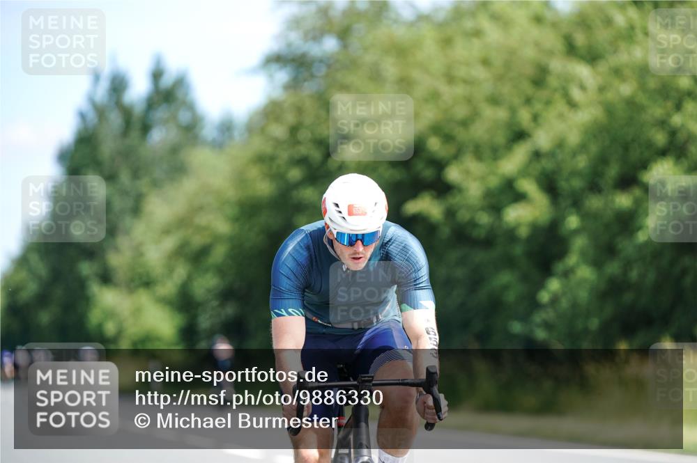 21.06.2026 - Viking Triathlon Michael Burmester http://msf.ph/oto/9886330 21.06.2026 11:26:47 Radfahren 65, 74, 103, 141, 211, 270, 344, 348, 387, 460, 569, 608, 653 meine-sportfotos.de