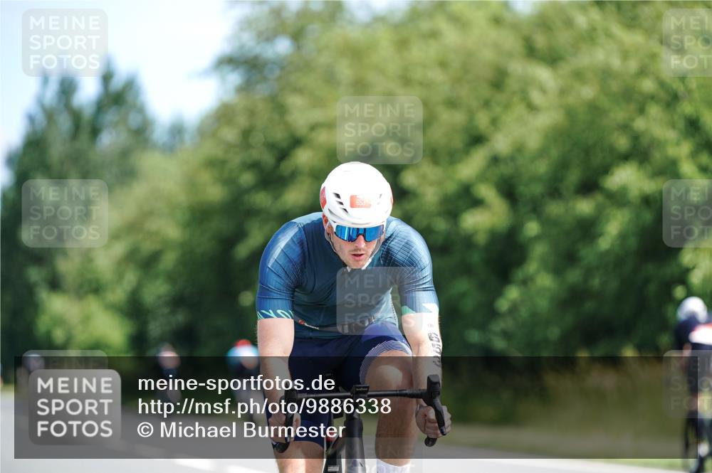21.06.2026 - Viking Triathlon Michael Burmester http://msf.ph/oto/9886338 21.06.2026 11:26:47 Radfahren 65, 74, 103, 141, 211, 270, 344, 348, 387, 460, 569, 608, 653 meine-sportfotos.de